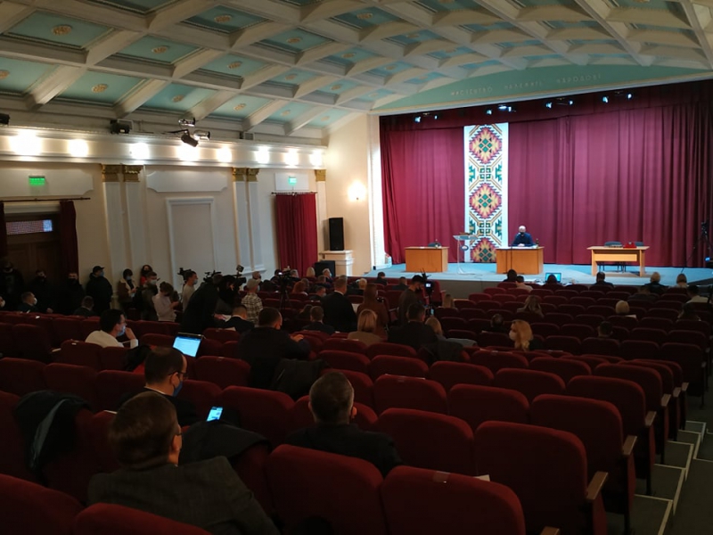 У Тернополі розпочалася перша сесія міської ради нового скликання (фотофакт)