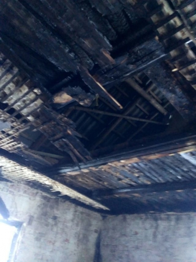 «Допоможіть речама або молитвою»: у сім’ї з Тернопільщини згорів будинок