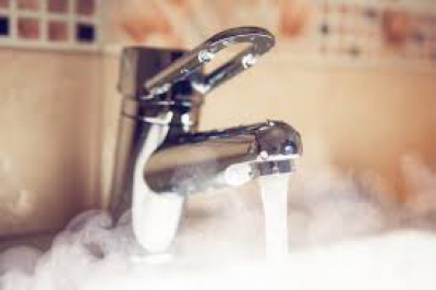 Гарячу воду у Тернополі включать пізніше запланованого терміну