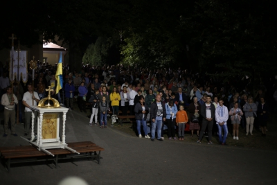 Пішки до святині: на Тернопільщині відбулася проща трьох громад