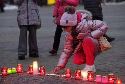«Запали свічку»: у Тернополі вшанували пам’ять жертв Голодомору (фоторепортаж)