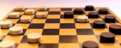 У Тернополі люди похилого віку виборювали першість на турнірі з шахів та шашок