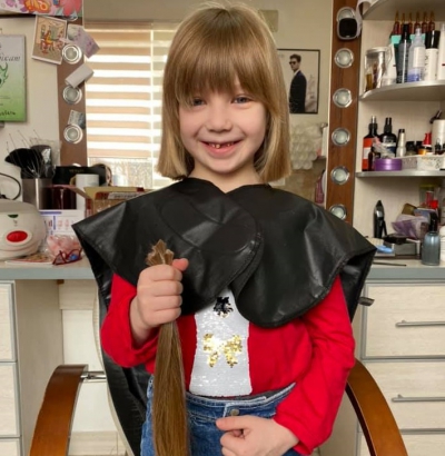 Шестирічна тернополянка пожертвувала своє волосся на перуку онкохворим дітям