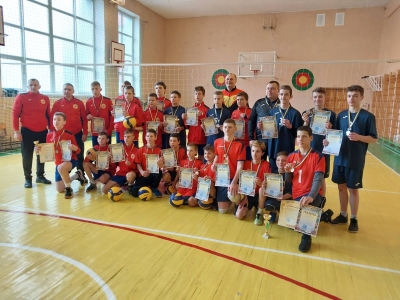 Волейболісти з Тернопільщини здобули медалі на змаганнях у сусідній області
