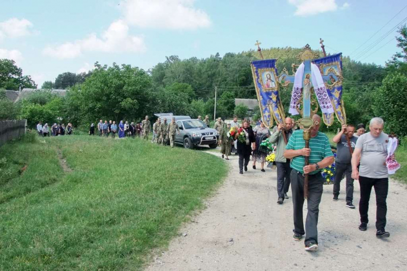 На Шумщині в останню дорогу провели військового В’ячеслава Пришляка