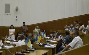 Напередодні оприлюднення телефонних розмов, мама підозрюваного у вбивстві дівчини з Вишнівця говорила про побиття і тиск