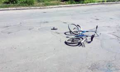 На Тернопільщині 11-річний хлопчик на велосипеді врізався в іномарку