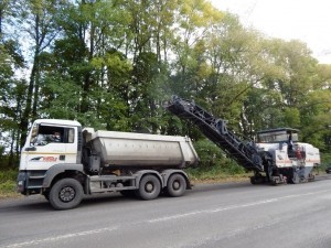 До кінця тижня тернопільські дорожники закінчать ремонт дороги на Зборів з львівської сторони