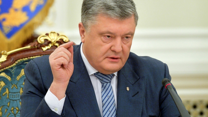 Голобуцький заявив, що Порошенко відреагував на скандал з корупцією в оборонці як європейський лідер
