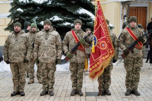 105 окрема бригада територіальної оборони з Тернопільщини отримала бойовий прапор