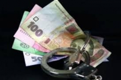 На Тернопільщині злодій поцупив із сумки жінки гаманець із 22 000 гривень
