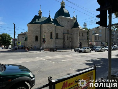 Поліцейські просять відгукнутися очевидців ДТП у Тернополі