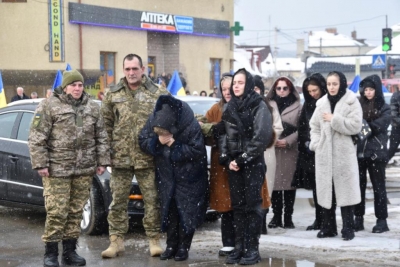 Був єдиним сином у батьків: у Теребовлі прощаються із 27-річним Героєм