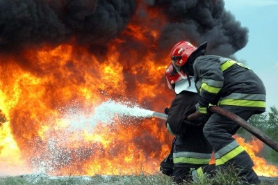 На території залізничного вокзалу у Тернопільській області спалахнула пожежа