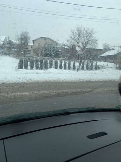 У місті на Тернопільщині водії можуть потрапити в небезпеку (фотофакт)