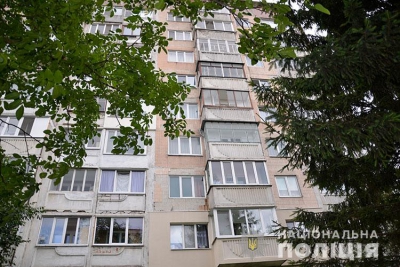 У Тернополі з балкона багатоповерхівки намагався вистрибнути 27-річний чоловік
