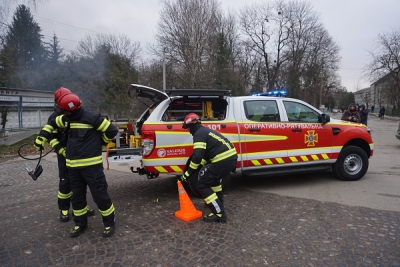 Трьом районам Тернопільщини передали спеціально аварійно-рятувальні автомобілі