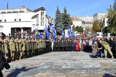 У Тернополі відзначили захисників України та відкрили пам&#039;ятник Героям Небесної Сотні (фото)