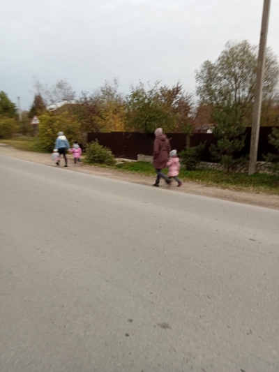 «Йдемо пішки з маленькими дітьми»: жителі селища біля Тернополя скаржаться на громадський транспорт