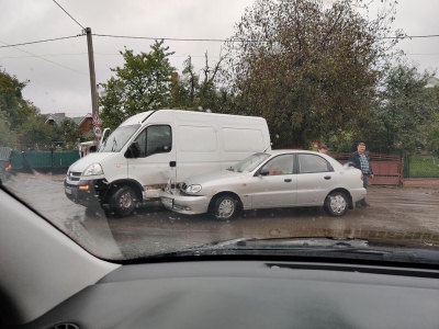 На Тернопільщині зіткнулися два автомобілі (фото)