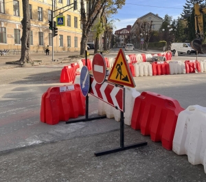 У Тернополі повністю перекрють рух транспорту на вул. Михайла Грушевського