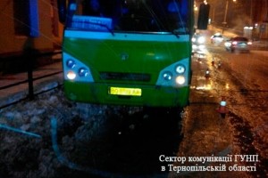 В центрі Тернополя автобус збив людину