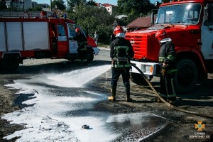 Надзвичайну ситуацію ліквідовували тернопільські рятувальники (фото, відео)