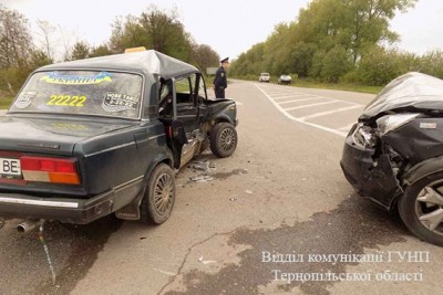 На Тернопільщині через неуважність водія у ДТП постраждала його донька