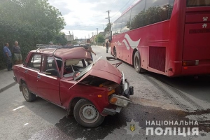 На Тернопільщині п&#039;яний водій врізався у рейсовий автобус
