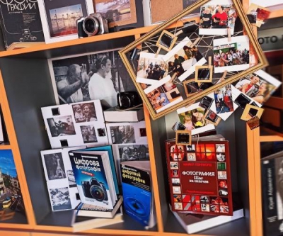 У тернопільській бібліотеці діє виставка до Всесвітнього дня фотографії