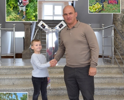 5-річний житель Тернопільщини продавав фрукти, щоб зібрати кошти для ЗСУ