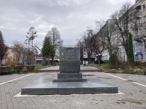 У Тернополі демонтували пам&#039;ятник Пушкіну