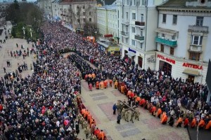 У Тернополі примусово евакуйовуватимуть автомобілі