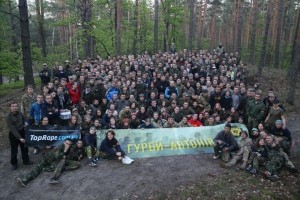 На Тернопільщині 400 юнаків і дівчат відтворюють події української історії