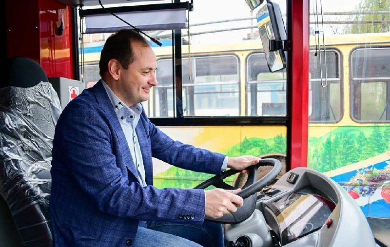 В Івано-Франківську на 50% подорожчав проїзд у громадському транспорті