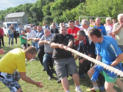 Окрасою дня села Чабарівка стали спортивні змагання між вулицями