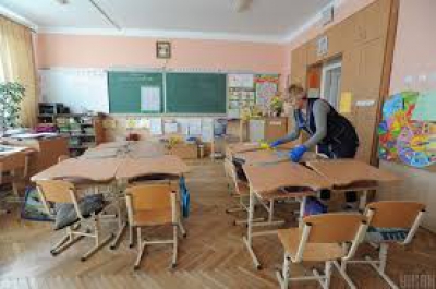 На Тернопільщині понад 830 учнів хворіють на COVID-19