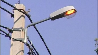 У селі біля Тернополя люди скаржаться на відсутність вуличного освітлення