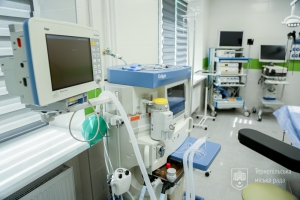 У Тернопільській комунальній міській лікарні №2 відкрили оновлену мультидисциплінарну операційну