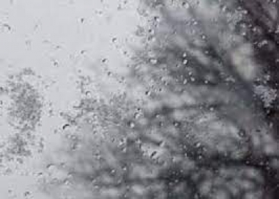 Невеликі дощі та ожеледицю прогнозують завтра на Тернопільщині
