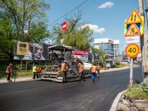 На вул. Бродівській у Тернополі відремонтували проїжджу частину