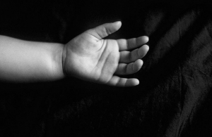 На Гусятинщині раптово померло п’ятимісячне немовля