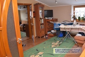 У Тернополі серед білого злодій увірвався до квартири (фото)