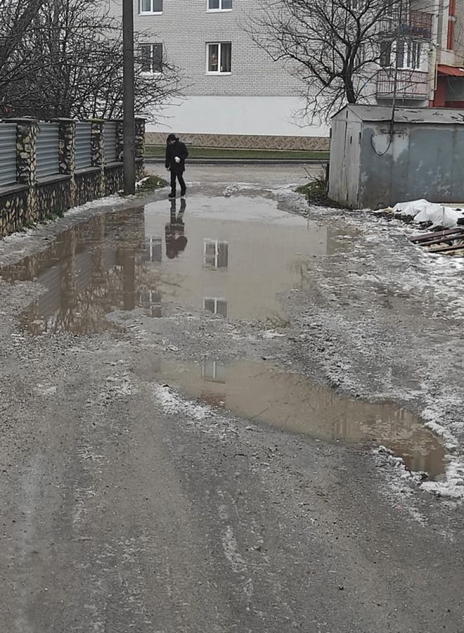 Тернополяни скаржаться на стан місцевих доріг (фотофакт)
