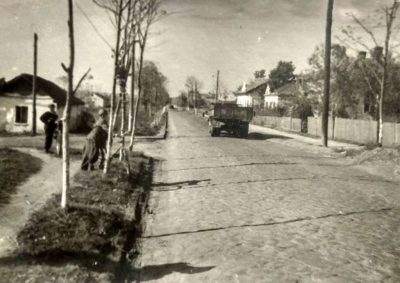 Як у Тернополі виглядала вулиця Живова 70 років тому (фотофакт)