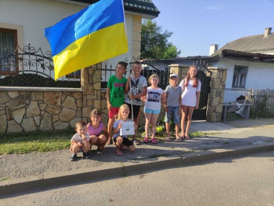 У місті на Тернопільщині діти зібрали кошти для ЗСУ (фото, відео)