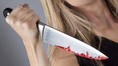 На Тернопільщині під час суперечки п&#039;яна жінка штрикнула ножем у живіт 58-річного односельчанина