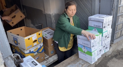Волонтери «Української команди» передали тернопільській лікарні декілька кілограмів сирів з Франції (відео)