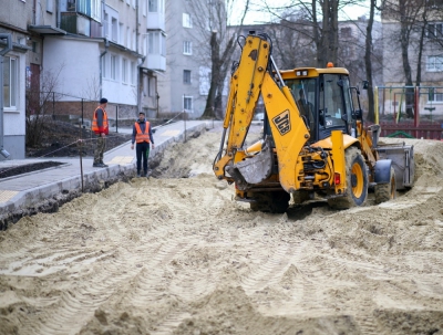У Тернополі стартували поточні та капітальні ремонти доріг і прибудинкових територій