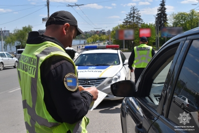 На Тернопільщиі поліцейські та працівники Укртрансбезпеки проводять спільні відпрацювання